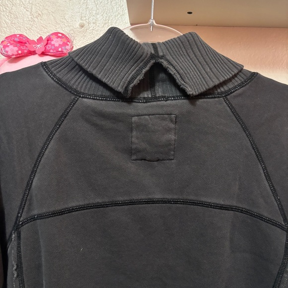 NWT Aerie New Heights Turtleneck Size Medium - Picture 10 of 10